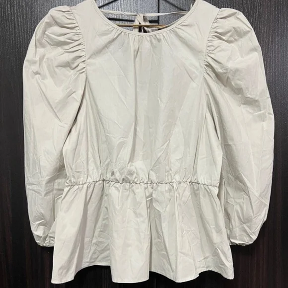 BNWT Zara puff sleeve top! - Picture 5 of 5